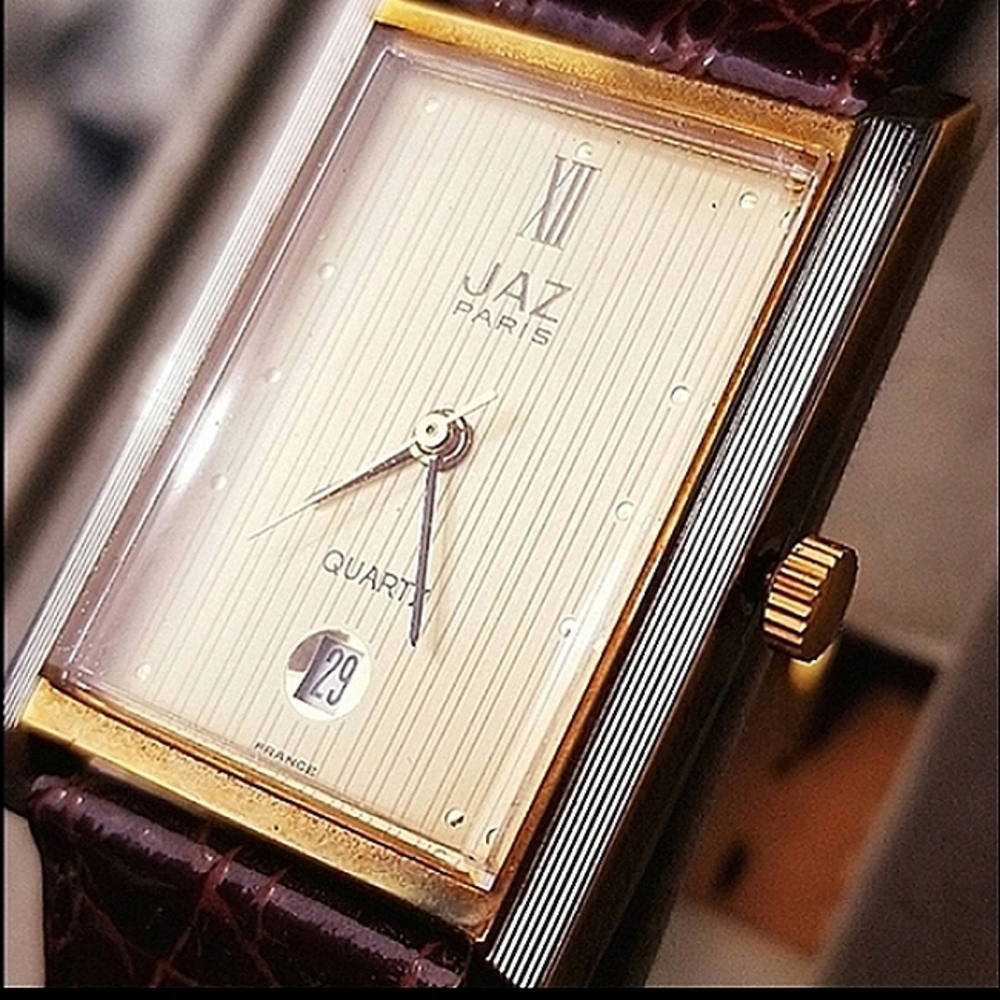 JAZ Paris Women’s Watch Stretched Dial Seiko Japan Movement VINTAGE NEW